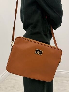 Michael Kors | Leather Crossbody Laptop Bag